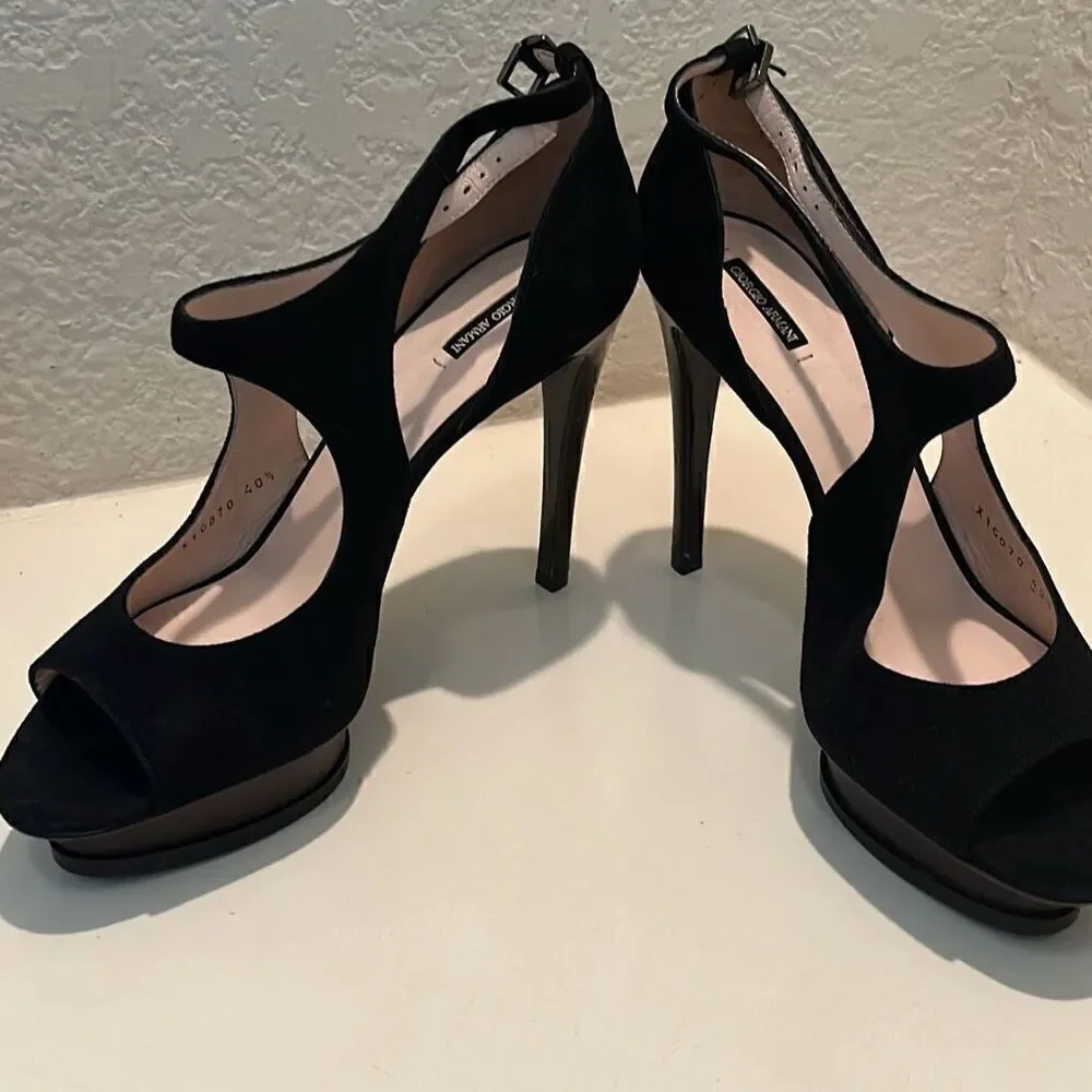 Giorgio Armani Women's 40.5 Black Suede Ankle Strap Cutout Pump Heels Evening